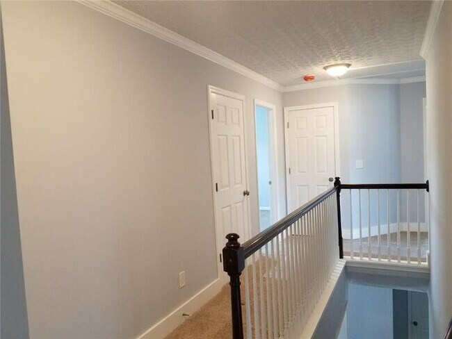 Building Photo - 2752 Mamie Ln