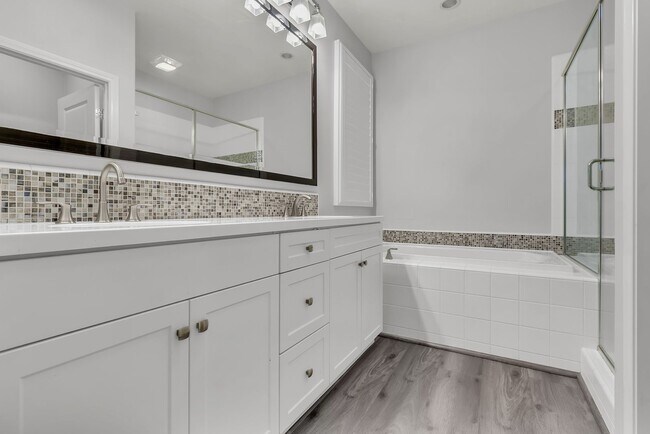 Building Photo - 76 Evening Sun