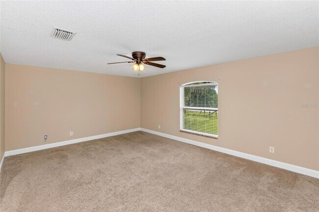 Building Photo - 690 W Lisbon Pkwy