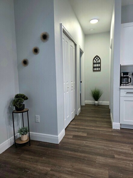 Building Photo - 7105 Happiness St