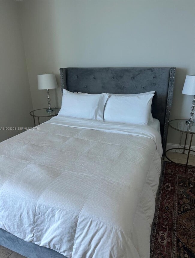 Building Photo - 3101 S Ocean Dr