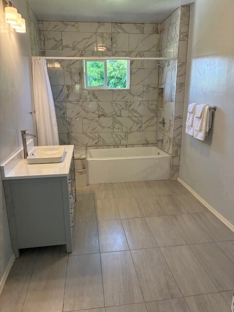 Building Photo - 2623 Halalu St