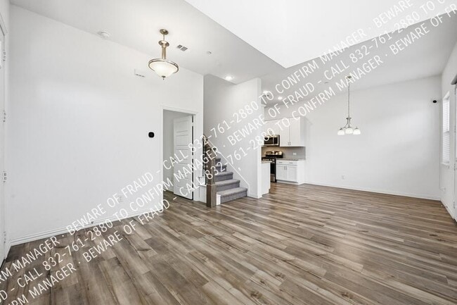 Building Photo - 4355 Hebron St