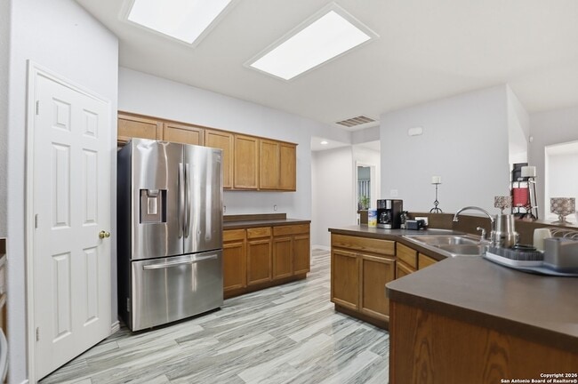 Building Photo - 414 Willow Grove Dr