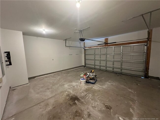 Building Photo - 249 River Oak St