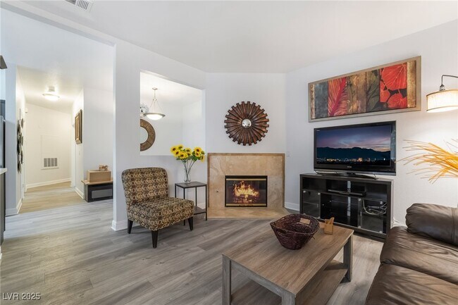 Building Photo - 5250 S Rainbow Blvd