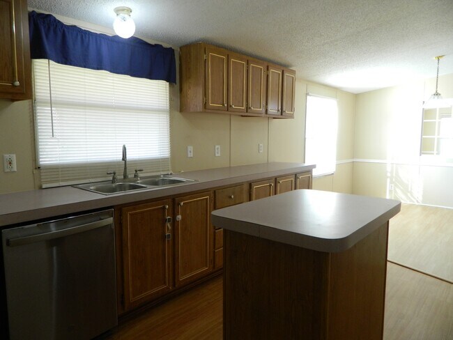 Building Photo - 3434 Corrolla