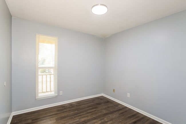 Building Photo - 3714 Fairington Dr