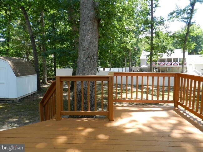 Building Photo - 10605 Holleybrooke Dr