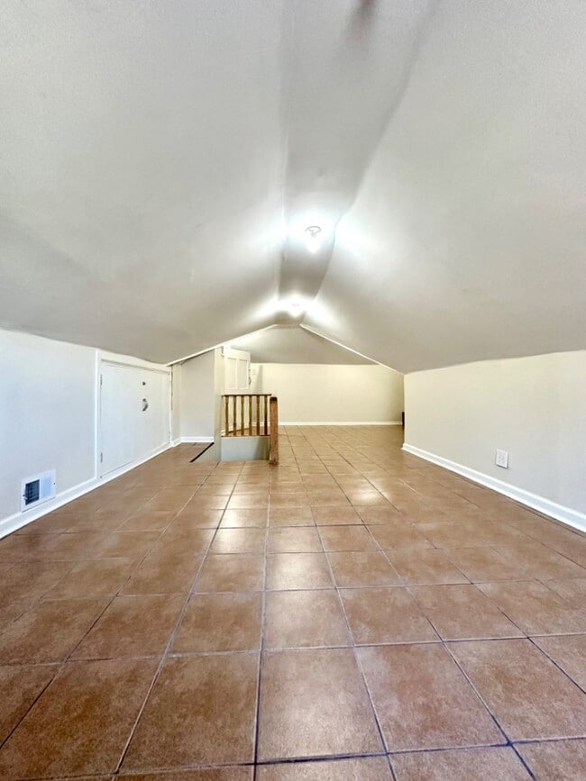 Building Photo - 4219 E 68th Terrace