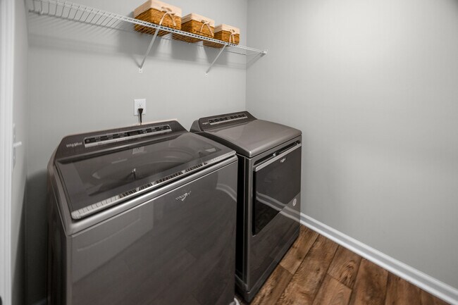 Building Photo - 5080 Mooreland Oaks Way