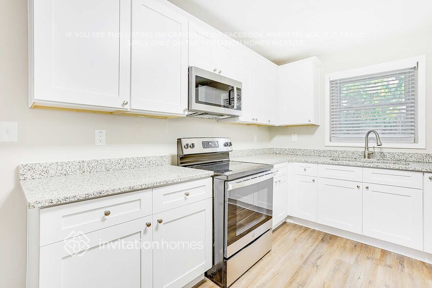 Building Photo - 1964 Rosewood Rd