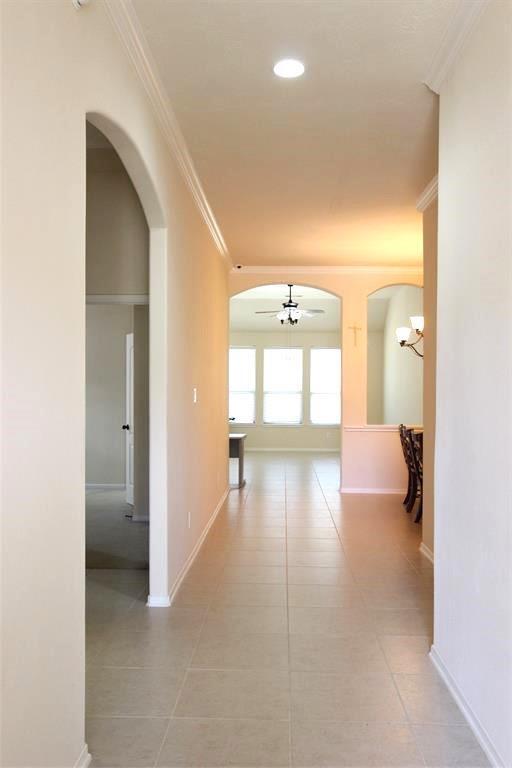 Building Photo - 2515 Golfcrest Dr
