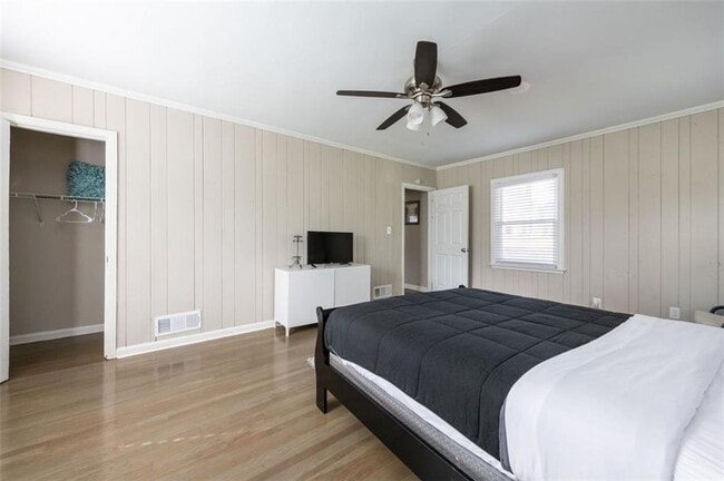 Building Photo - 2551 Headland Dr
