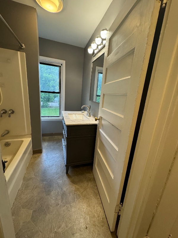 Building Photo - 218 Giffin Ave