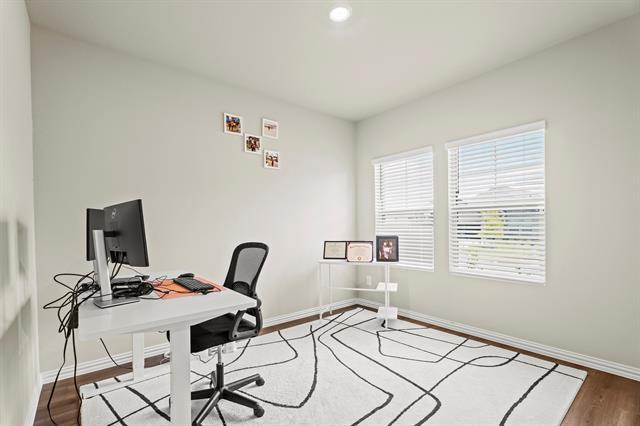 Building Photo - 2275 Clf Spgs Dr