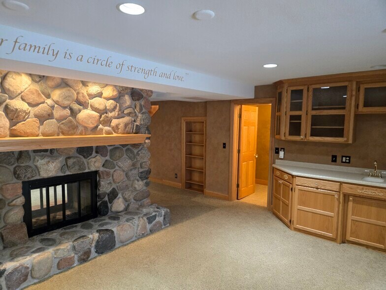 Building Photo - 10540 67th St S