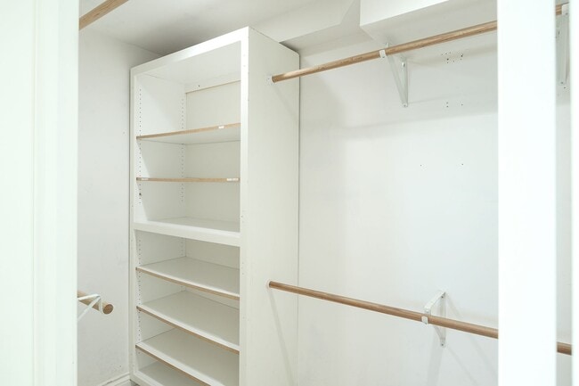 Building Photo - 3-Bed + 2.5 Bath Home with roof top deck with views of Ocean | Silverstrand Beach | Unfurnished