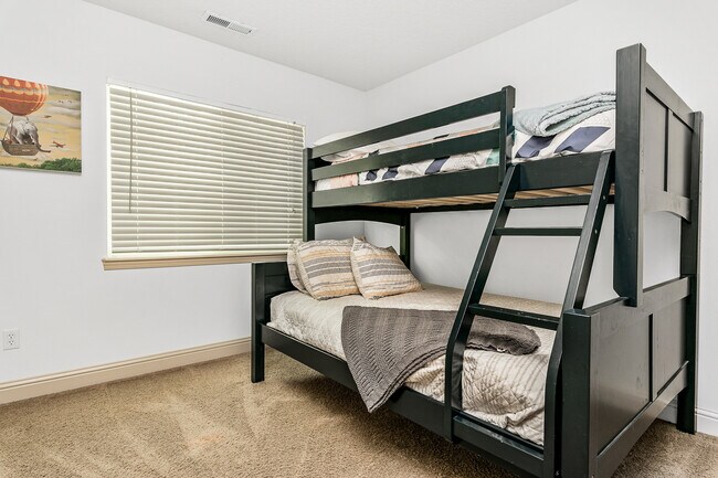 Building Photo - 3187 S Signorello Ln