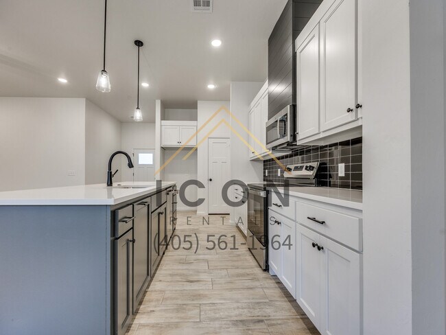 Building Photo - 5109 SE 85th St