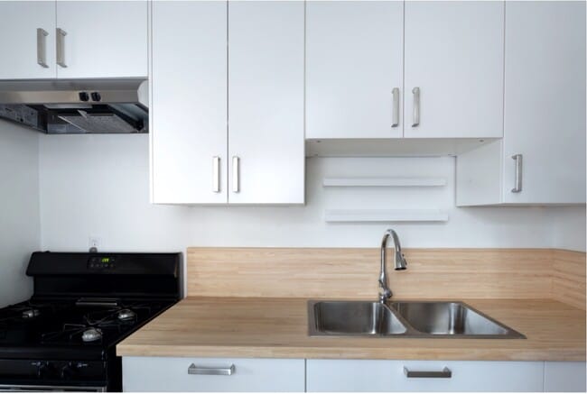 Kitchen - 804 Venice Blvd