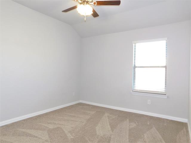 Building Photo - 3023 Cliffview Dr