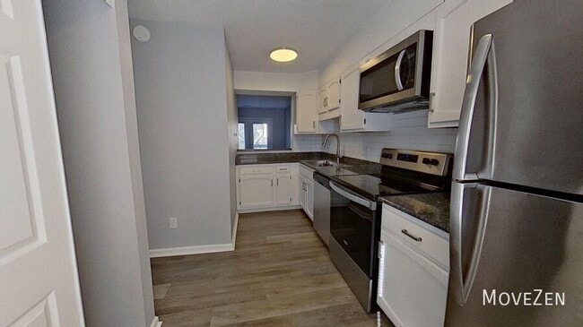 Building Photo - 215 Lafayette Rd