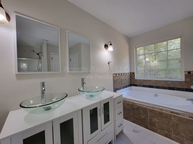 Building Photo - 120 Buddy Blvd