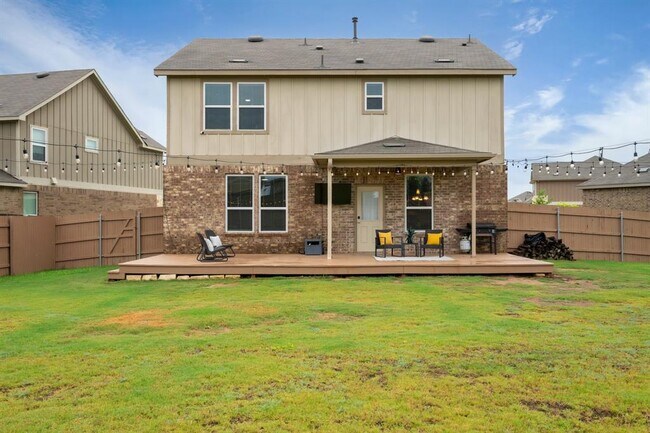 Building Photo - 129 Purple Heart Dr