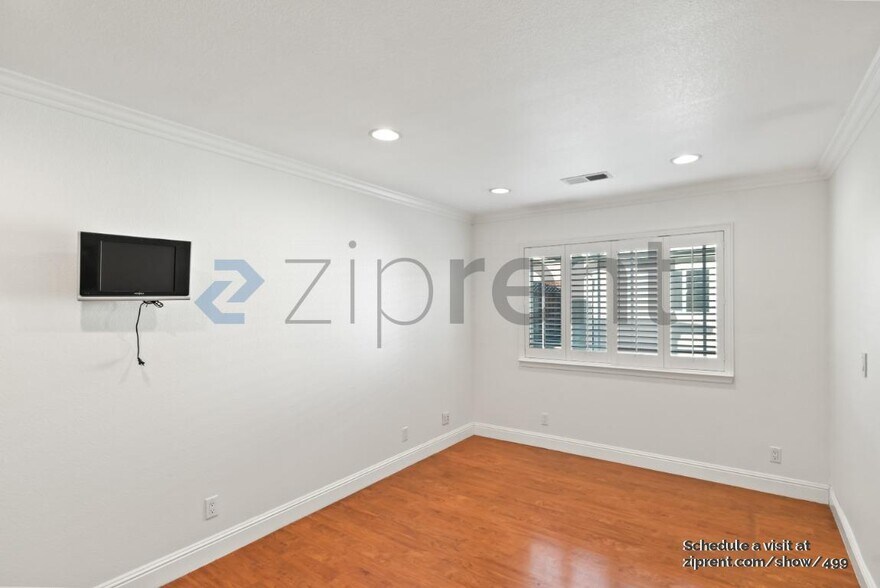 Building Photo - 4074 Forestbrook Way