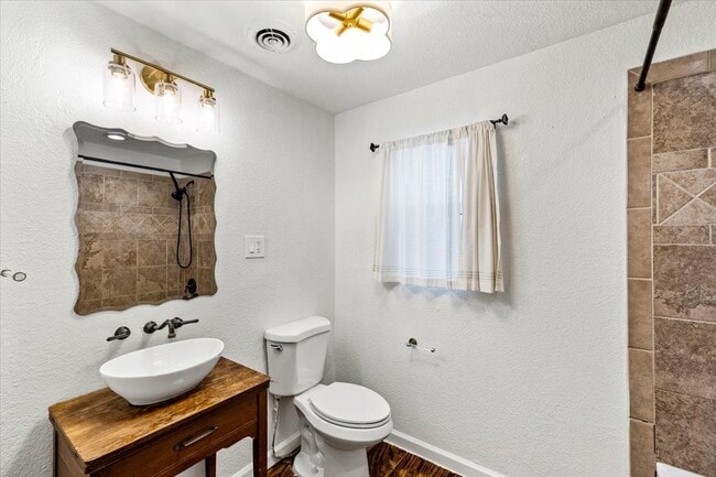 Building Photo - 5522 Avenue O 1/2