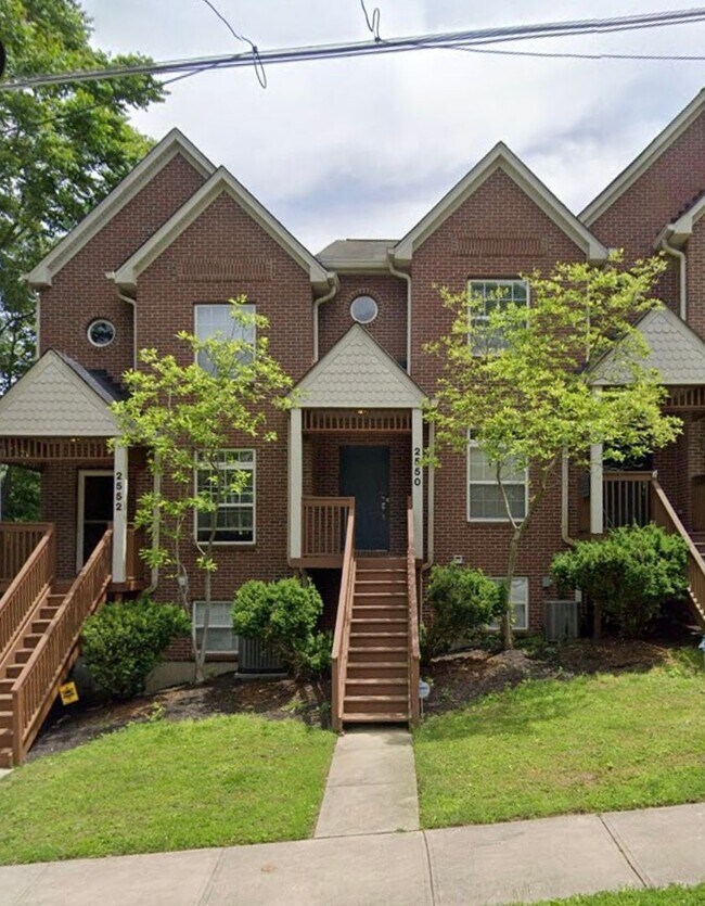 Building Photo - 2550 Cleinview Ave
