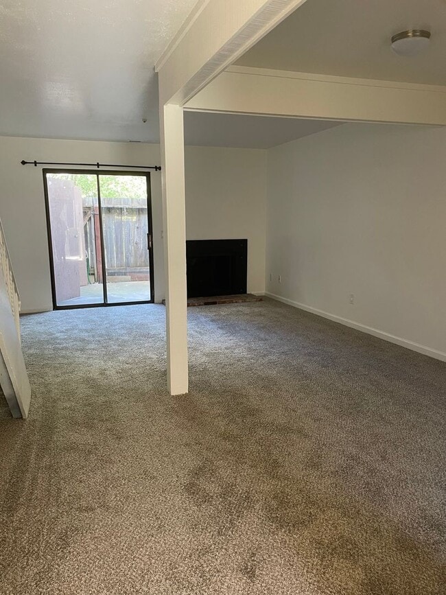 Building Photo - 2557 Vallejo St