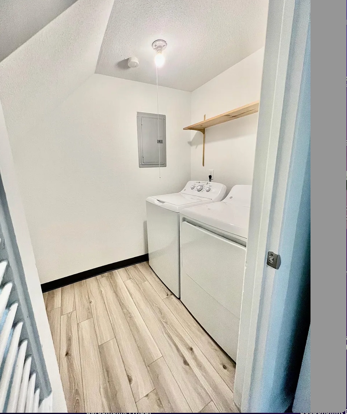 Building Photo - 105 E Barnes Ave