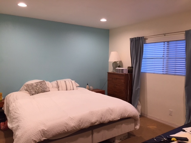 Wide bedroom which comfortably fits a Cal King bed and still has room for end tables, dressers, desk - 3647 Jasmine Ave