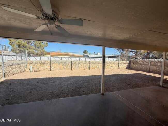 Building Photo - 2243 Seagull Dr