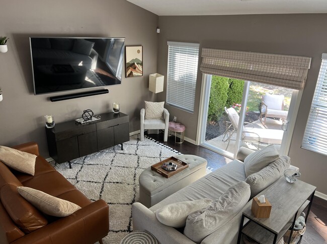 Building Photo - 6215 Prairiefire Ave