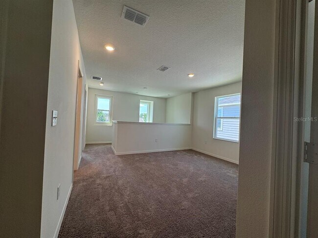 Building Photo - 2723 Plover St