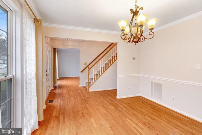 Building Photo - 15385 Bevanwood Dr