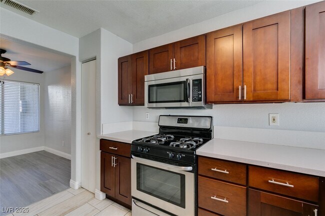 Building Photo - 1550 Jamielinn Ln