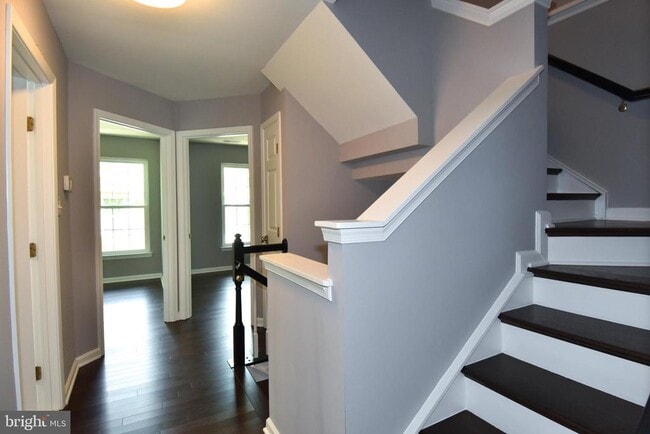 Building Photo - 990 Harrison Cir