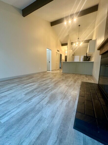 Building Photo - 61 Breezy Knoll Ln