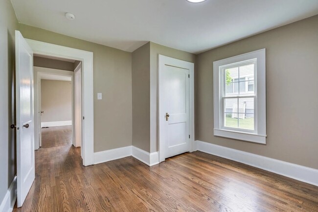 Building Photo - 237 Randolph St