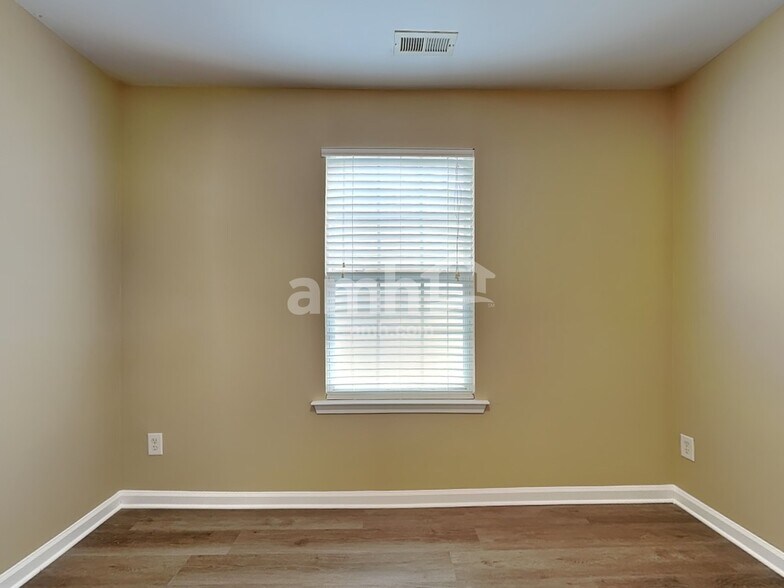 Building Photo - 5829 Bryanstone Pl