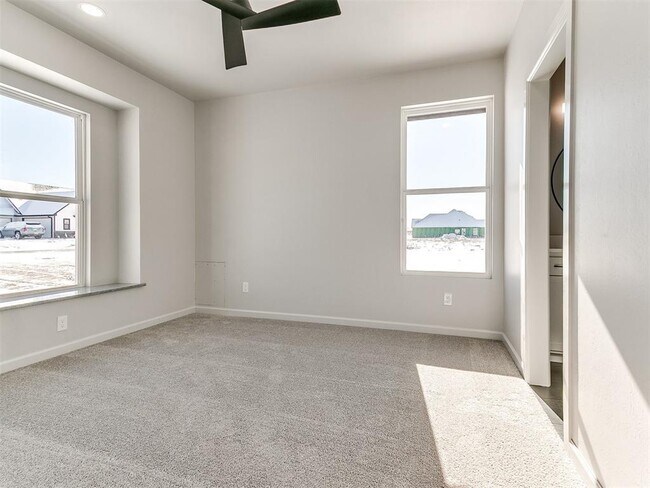 Building Photo - 25198 Scarlett St