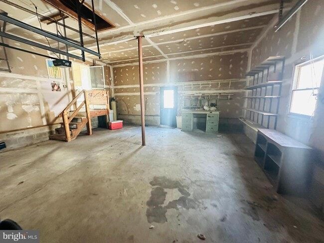 Building Photo - 15 Cherrywood Dr