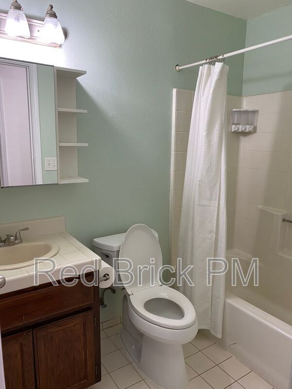 Building Photo - 1134 Partridge Dr