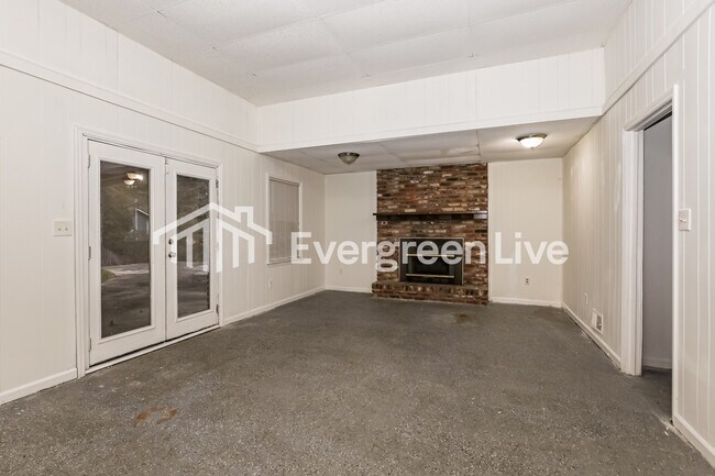 Building Photo - 1717 King Rd