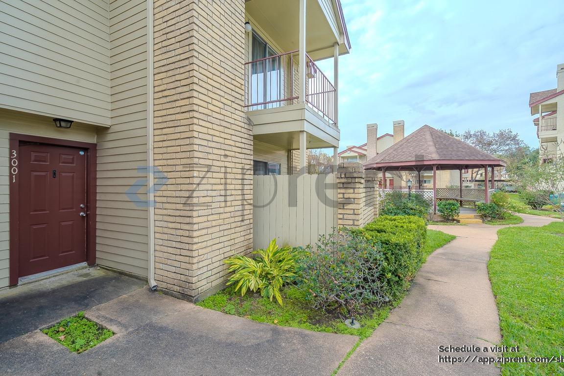 Building Photo - 2120 El Paseo St