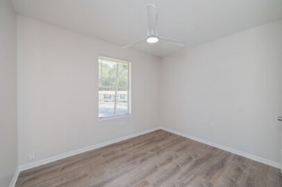 Building Photo - 126 Camellia Pl